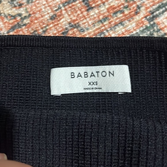 Sculpt Knit Cropped Tube Top - Picture 3 of 3